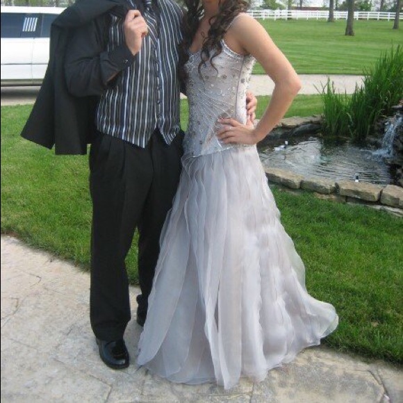 Dresses & Skirts - Formal/ prom dress